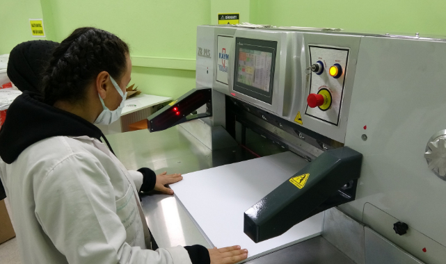 Bu lisede okuyan öğrenciler asgari ücret kadar kazanıyor