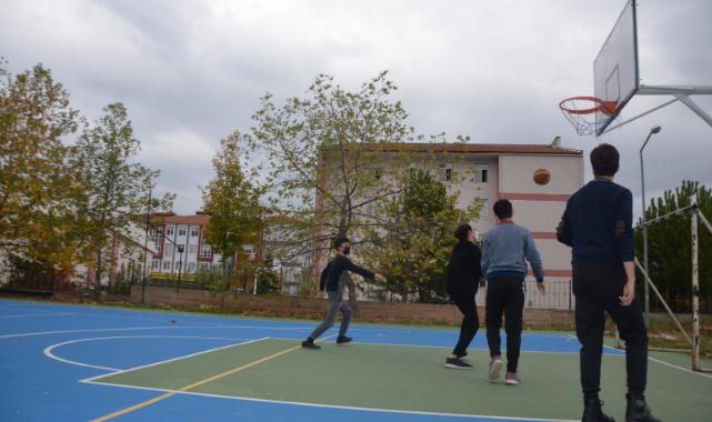 Tokat'ta voleybol ve basketbol sahası olmayan okul kalmayacak