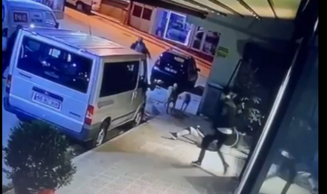 Sokak köpeklerinin Sude'ye saldırdığı anlar kamerada