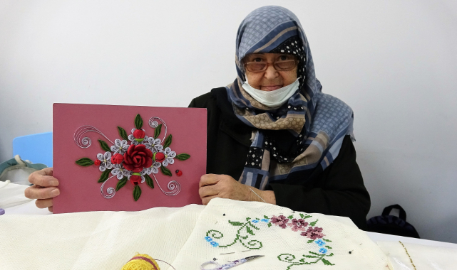 Cevriye nine gençlerin yapamadığını yapıyor, azmi ile örnek oluyor