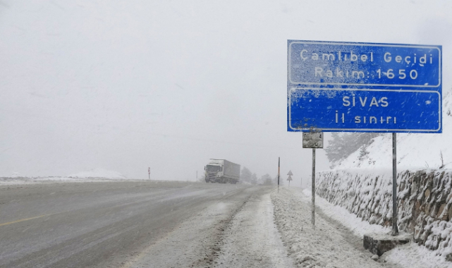 Tokat’ta kar yağışı yüksek kesimlerde etkili oldu
