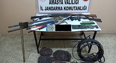Amasya'da kablo ve tarım aleti hırsızlığı iddiasıyla 3 zanlı tutuklandı
