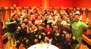 Sivasspor'dan galibiyet pozu