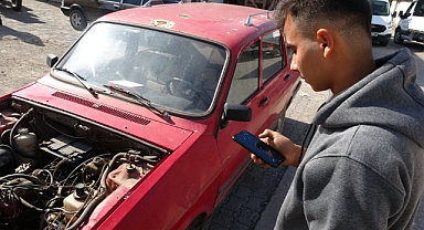 Üniversiteli genç 1983 model otomobile yaptığı yazılımla şaşırttı