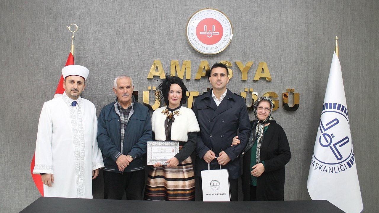 Belaruslu tercüman Volha, Müslüman olup Meryem ismini aldı