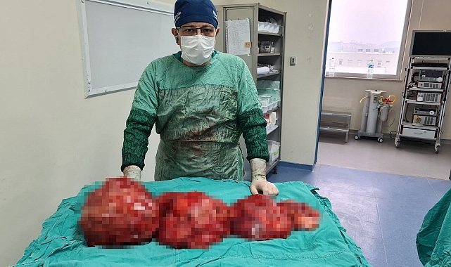 Kilo aldığını sanıyordu, karnından çıkanlar şoke etti