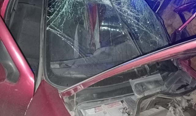 Tokat'ta otomobil duvara çarptı: 1 ölü 2 yaralı