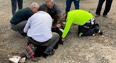 Trafik polisin ilk yardımı nefes alamayan çocuğu ölümden kurtardı