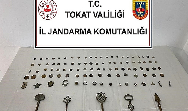 Üzerinden 102 parça tarihi eser çıktı