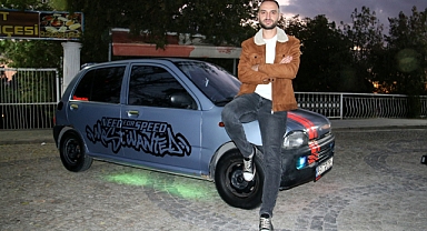 Yok böyle takas, hayali olan telefon için aracını gözden çıkardı