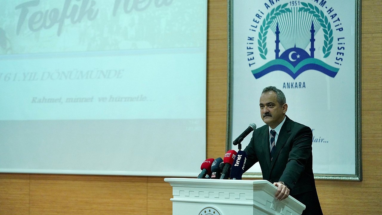 Bakan Özer: