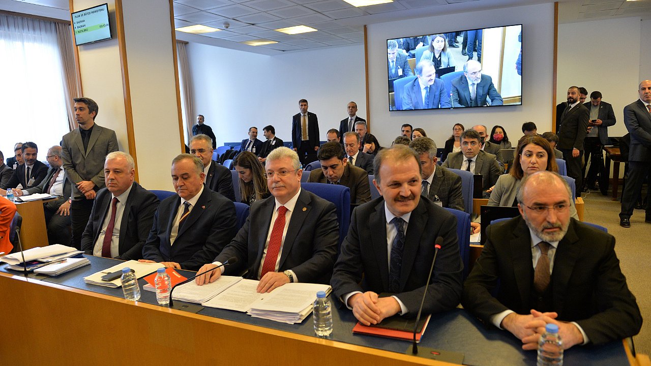 2.2 milyon vatandaşı ilgilendiren EYT teklifi görüşmeleri Plan ve Bütçe Komisyonu’nda başladı