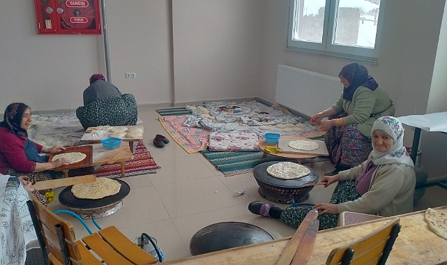 Başçiftlik ilçesindeki ev hanımlarından deprem bölgesine destek