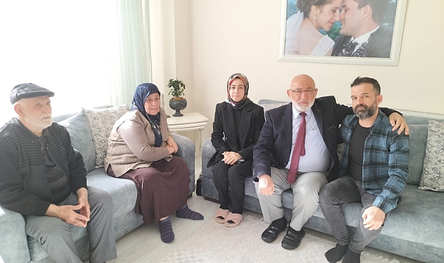 Belediye ekipleri evlere yerleşen depremzede ailelerin ihtiyaçlarını belirliyor