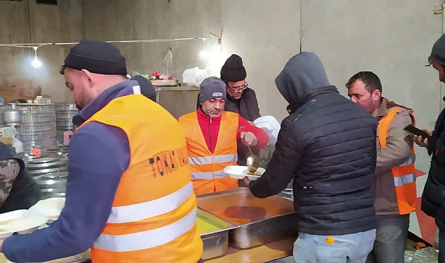 Deprem bölgesinde 3 bin 500 kişiye sıcak yemek