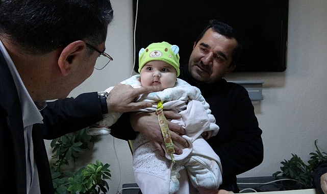 Ecrin bebek, depremden kurtulanların moral kaynağı oldu