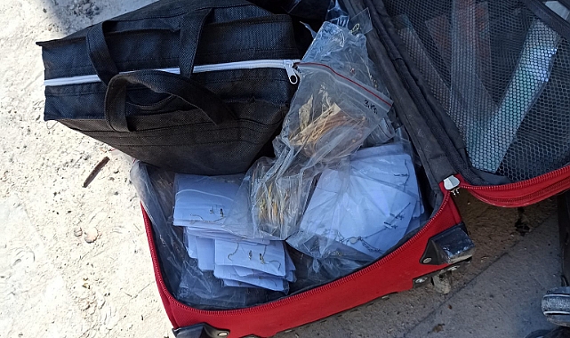 Kahramanmaraş'ta deprem sonrası 22 kilogram gümüş çalan 3 zanlı yakalandı