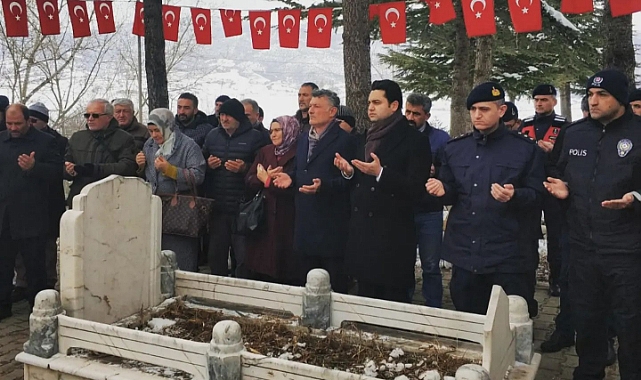 Şampiyon güreşçi Hüseyin Akbaş, Tokat'taki mezarı başında anıldı