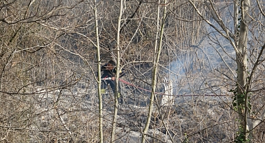 Otluk alanda çıkan yangın ekipleri harekete geçirdi