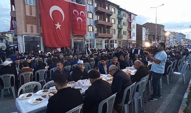 Yeşilyurt Belediyesi toplu iftar programı düzenledi