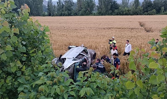 Takla atan araçta 1 kişi hayatını kaybetti: 1'i ağır 4 yaralı