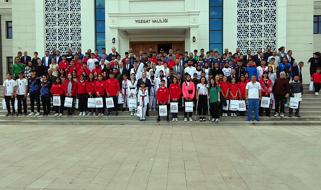 Yozgat'ta başarılı sporcular ödüllendirildi