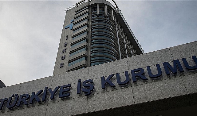 İŞKUR altı ayda yarım milyondan fazla kişiyi işle buluşturdu