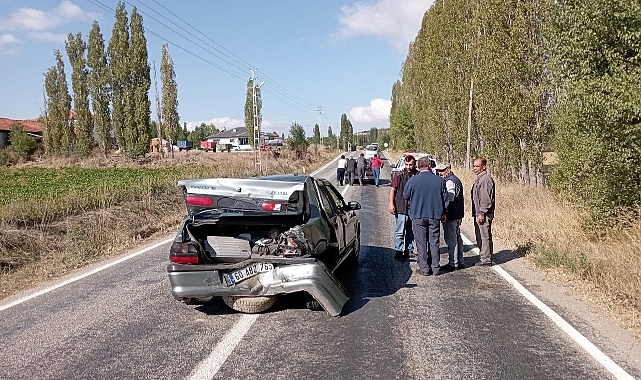 Arkadan çarparak 4 kişinin yaralanmasına neden oldu