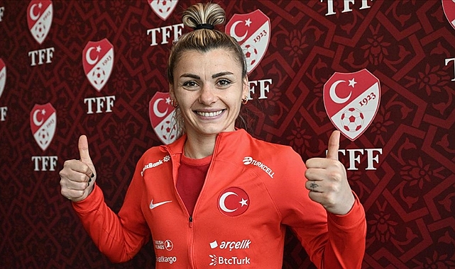 A Milli Kadın Futbol Takımı kalecisi Selda Akgöz'ün favorileri Muslera ve Uğurcan