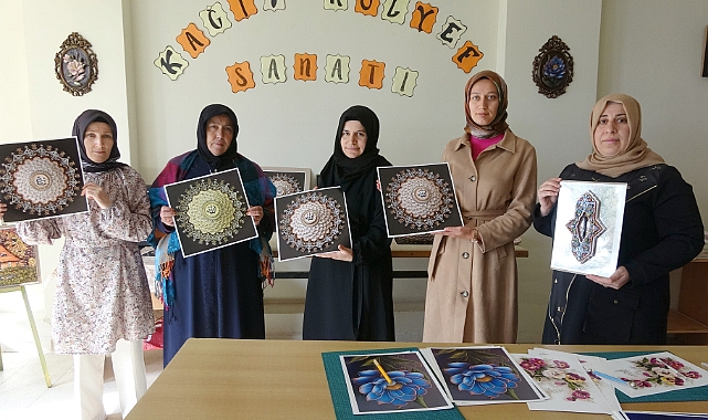 Kadınlar, 3 boyutlu tablolarla bütçelerine katkı sağlıyor