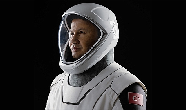 İlk Türk astronot Alper Gezeravcı, uzayda