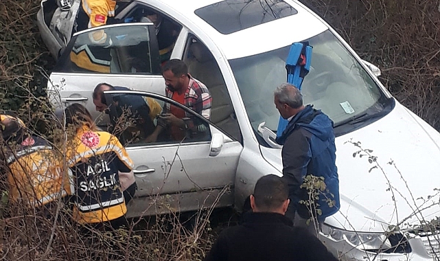 Tokat'ta otomobil tarlaya uçtu: 3 yaralı