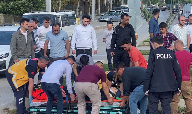 Kamyonet ile motosiklet çarpıştı, motosikletin üzerinde 2 kişi yaralandı