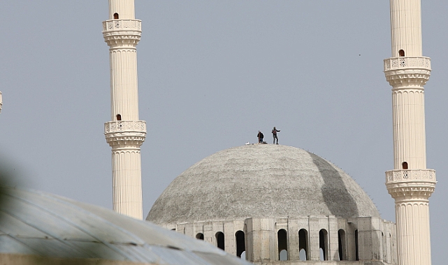 Kubbede çalışan işçiler, yürekleri ağızlara getirdi