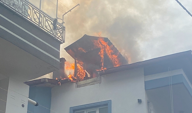 Ordu’da çatı katı alevlere teslim oldu