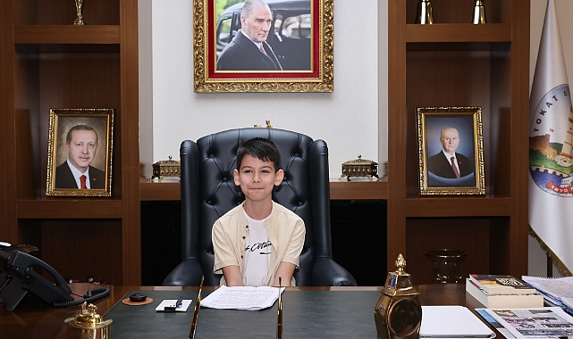 Tokat Belediye Başkanı Yazıcıoğlu, 23 Nisan'da makamı Selim Efe Sulugöl'e devretti