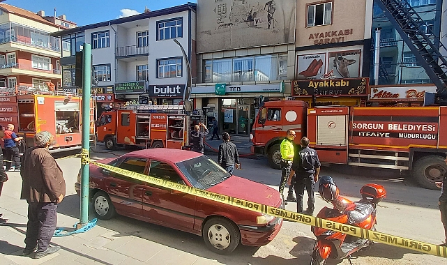 Sorgun’da iş merkezinde çıkan yangın söndürüldü
