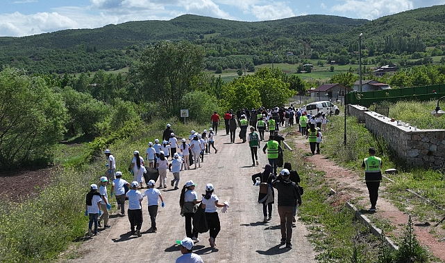 Tokatlı gençlerden Almus’a nefes aldıran temizlik seferberliği