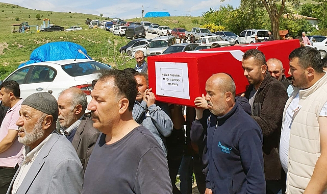 Trafik kazasında hayatını kaybeden Uzman Çavuş son yolculuğuna uğurlandı