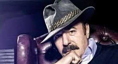 Ferdi Tayfur, ambulans uçakla Antalya'ya sevk edildi