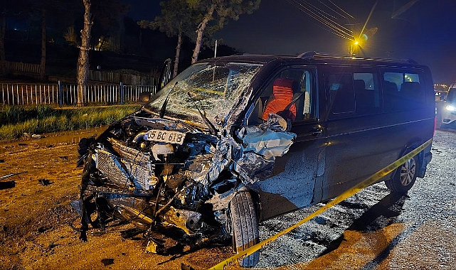 Amasya’da minibüs ile hafif ticari araç kafa kafaya çarpıştı: 7 yaralı