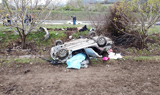 Amasya’da takla atan otomobil tarlaya uçtu: 1 ölü, 2 yaralı
