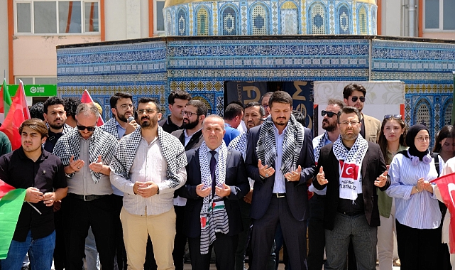 TOGÜ'de öğrenci kulüpleri İsrail'e tepki gösterdi