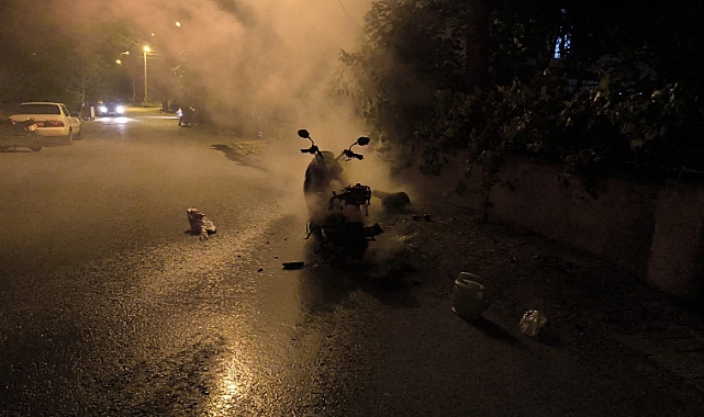 Niksar'da yangın çıkan motosiklette hasar oluştu