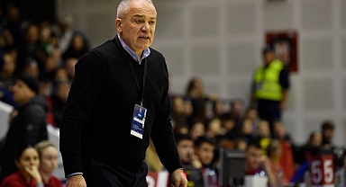 A Milli Kadın Basketbol Takımı'nda başantrenör Ekrem Memnun dönemi sona erdi