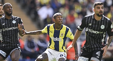 Fenerbahçeli futbolcu Talisca sakatlandı