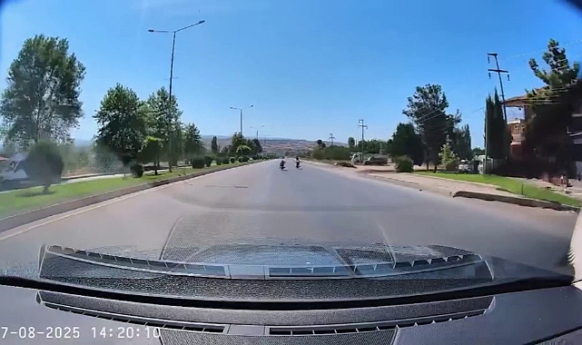 Erbaa'da tehlikeli yarışları kamerayla kaydedilen 2 motosikletliye 22 bin 649 lira ceza verildi