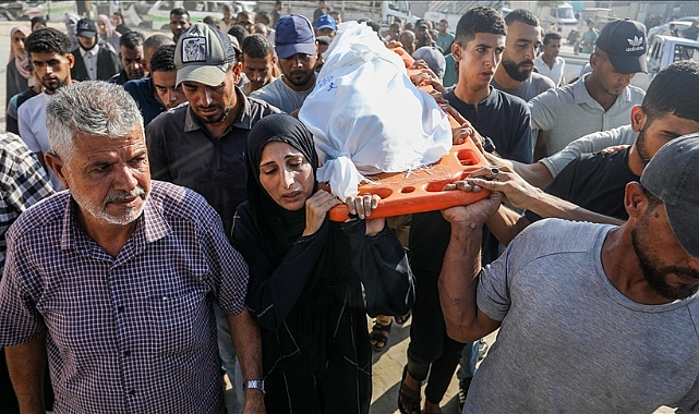 İsrail'in kıtlığı dayattığı Gazze'de son 24 saatte 10 kişi daha açlıktan hayatını kaybetti