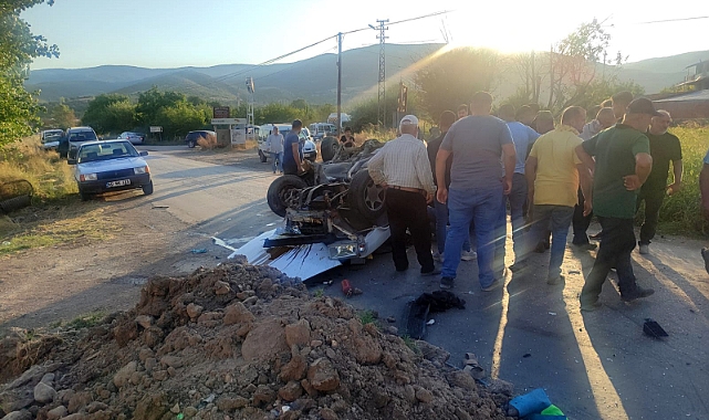 Tokat’ta otomobil ile traktör çarpıştı: 1 yaralı