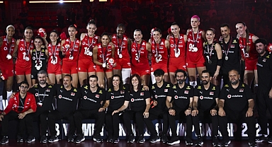 A Milli Kadın Voleybol Takımı, 2025 FIVB Dünya Şampiyonası'nda gümüş madalya kazandı
